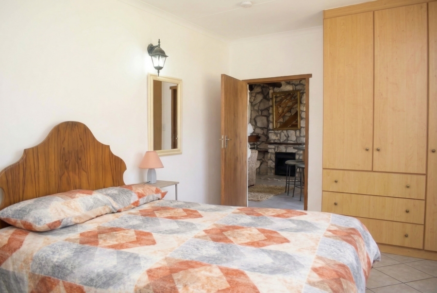 4 Bedroom Property for Sale in Struisbaai Western Cape